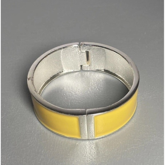 The Unbranded Brand Jewelry - Women's Clic Clac Bangle Yellow Bracelet